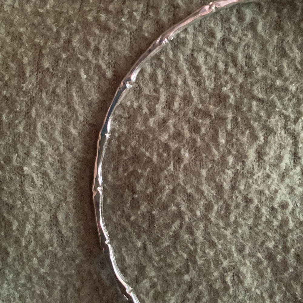 Beautiful Silver bamboo look bracelet. - Picture 3 of 3